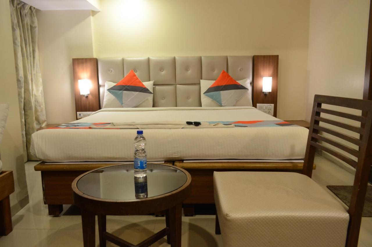 Hotel Aishwarya Residency Нави Мумбай Екстериор снимка